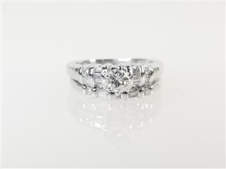 Platinum 950 2/3 CTTW Round Baguette Diamond Wedding Set Rigns Sz 7